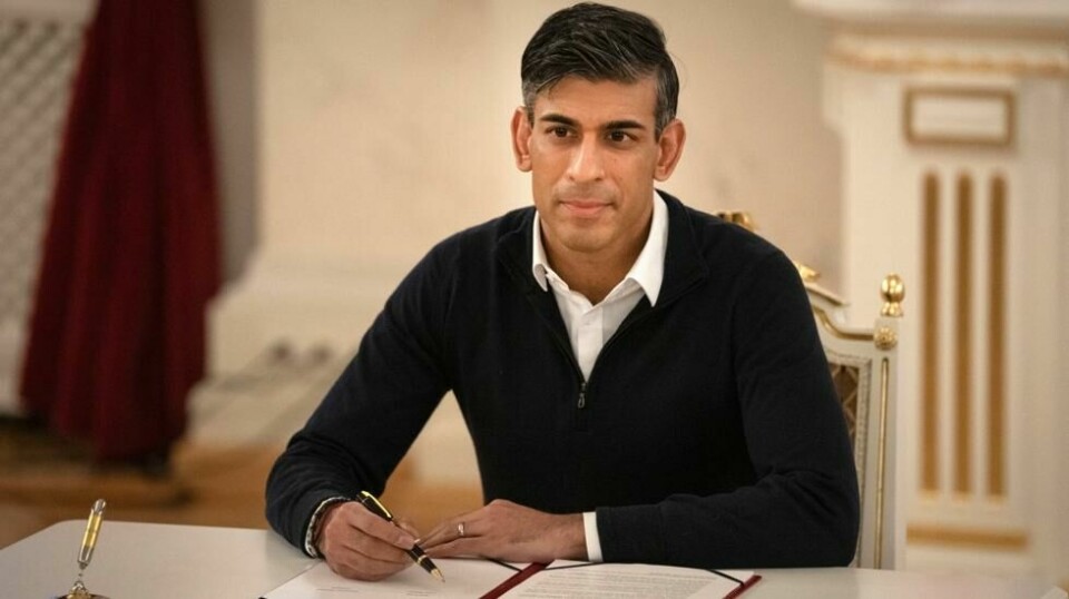 Storbritannias statsminister Rishi Sunak sliter på meningsmålingene. Bildet er tatt i Kyiv fredag. Foto: Efrem Lukatsky / AP / NTB
