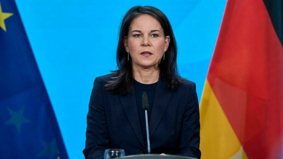 Tysklands statsminister Annalena Baerbock er sjokkert over måten Ukrainas president ble behandlet på i Det hvite hus. Hun sier at en ondskapsfull tidsalder har begynt.