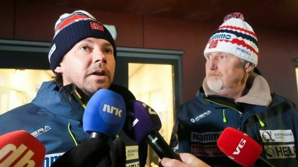Landslagstrener Magnus Brevig og hoppsjef Jan-Erik Aalbu etter at Forfang og Lindvik ble disket i ski-VM i Trondheim.