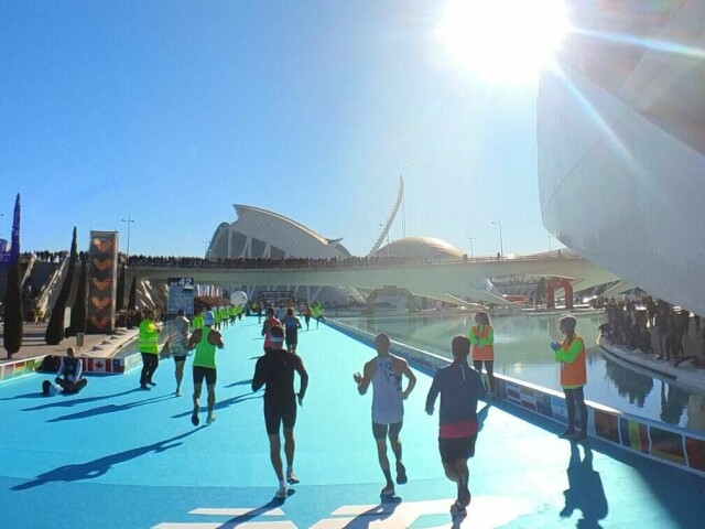 Mot Valencia Marathon – Oslo Maraton som trening. (Foto: Andreas Gossner / løpetrening.no )