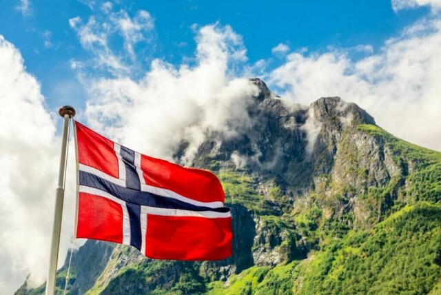 i 2025 får vi hele 9 ekstra røde dager. Planlegger du godt kan du få mye ekstra fri i 2025. (Foto: Colourbox)