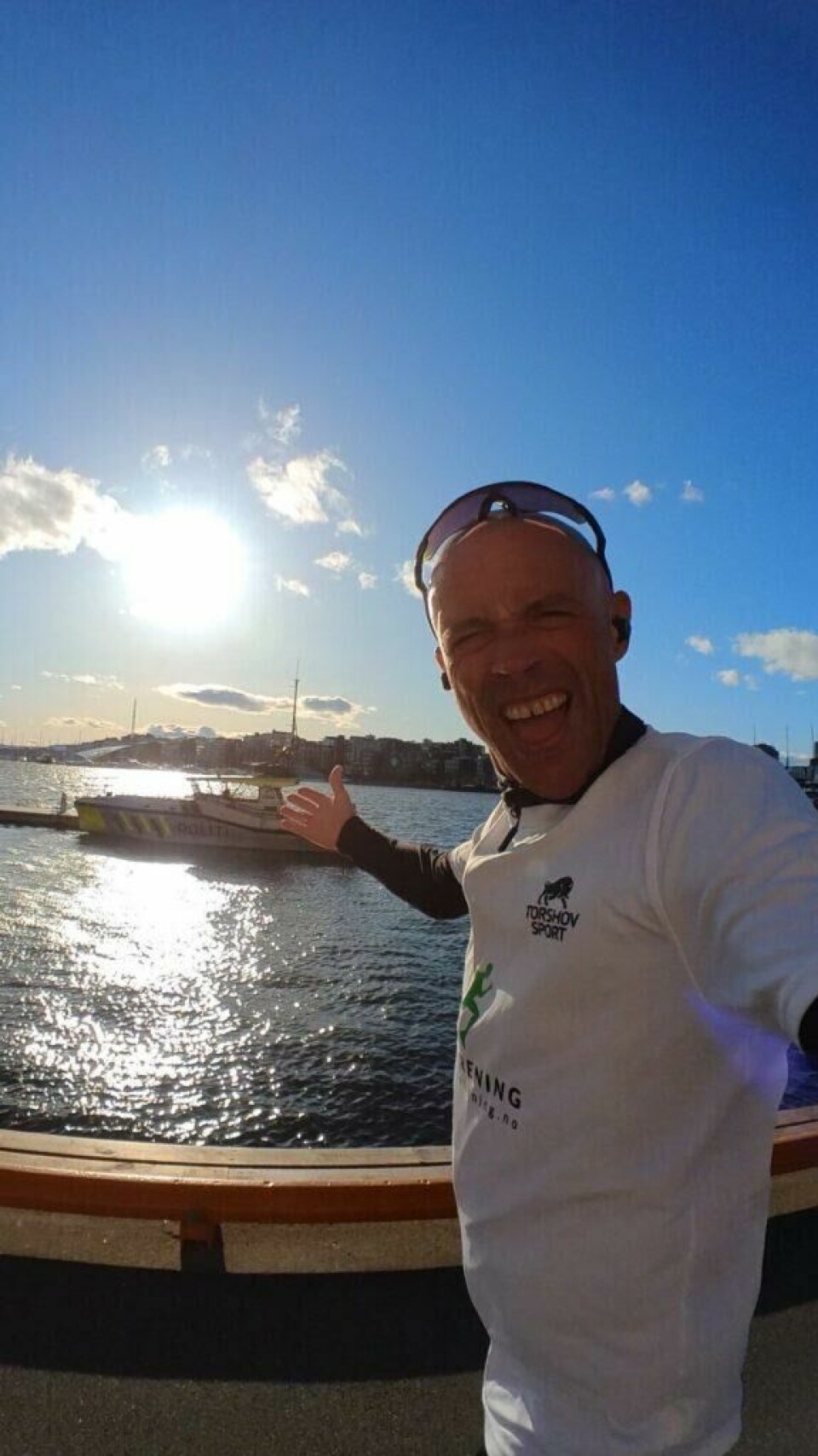 Andreas Gossner fra Løpetrening.no løper ofte med et smil om munnen. Løp med et smil og vær en glad løper.