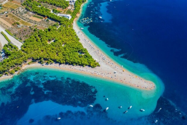 Denne stranda på øya Brac er kåret til den vakreste i hele Kroatia. (Foto: Colourbox)