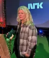 Programleder Anne Lindbo blir intervjuet på pressetreff i NRK