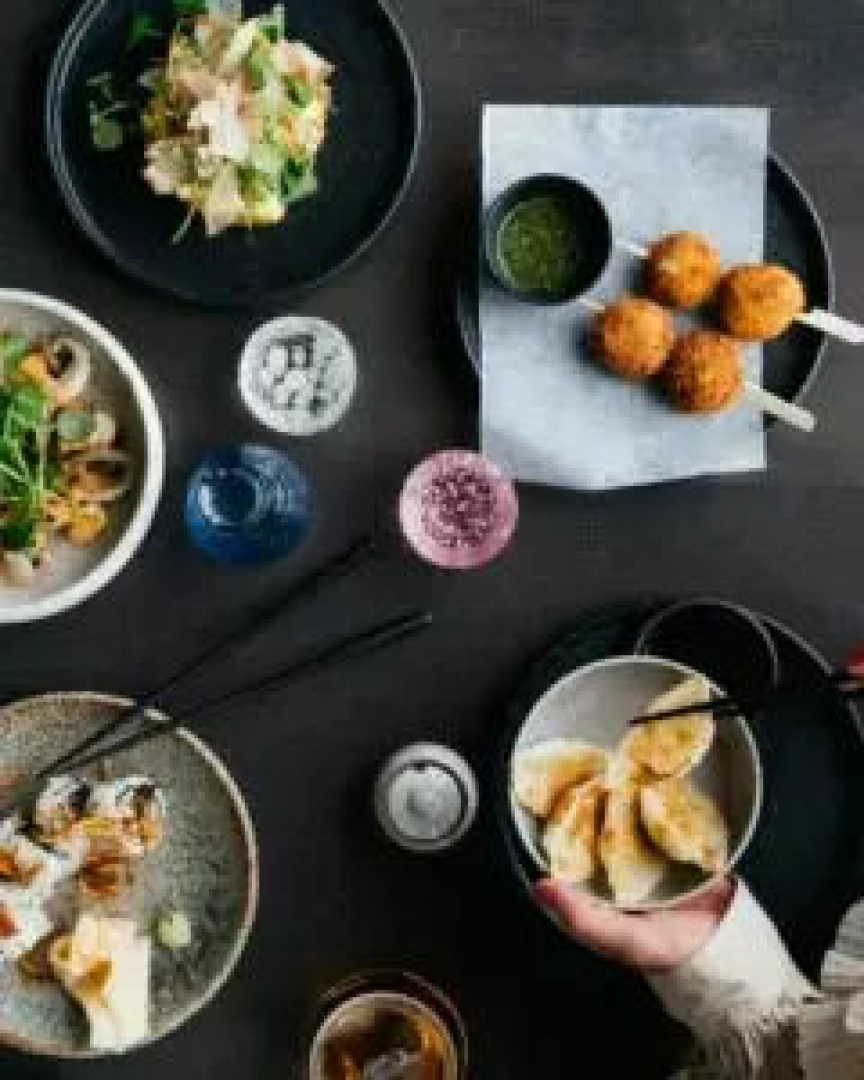 Ikke glem å bestille bord på en restaurant du har hatt lyst til å besøke. Her fra Izakaya hos Sommerro i Oslo. (Foto: Sommerro)