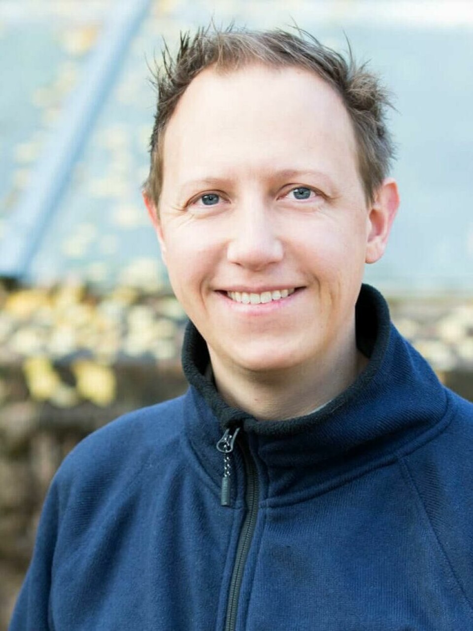 Einar Gulbrandsen fra Varmepumpeforeningen forteller hva du ikke må gjøre med varmepumpen om du vil spare penger på strøm i vinter! Bilde av Einar Gulbrandsen fra Varmepumpeforeningen, som forteller oss hvordan du bruker luft til luft-varmepumpen din mest mulig effektivt. Det er nemlig en innstilling du bør bruke som overrasket oss. Han forteller også hva du ikke må gjøre med varmepumpen din om vinteren om du er ute etter å spare strøm.