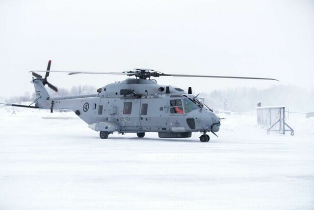 OSLO 20180122.Nytt helikopter NH90 i fregattversjon lander på Kjeller ved Lillestrøm, mandag. Det militære helikopteret skal brukes av Marinen og Kystvakten. Fregatthelikoptrene blir utstyrt med sensorer (under helikopteret) og antiubåtvåpen)Foto: Berit Roald / NTB