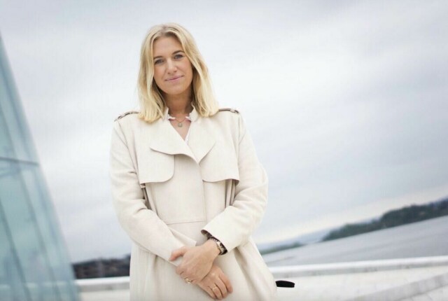 Vi har snakket med Nora Wennberg Gløersen fra Forbrukerrådet som gir oss sine beste tips for å både gjennomføre trygge kjøpt og å sikre seg tilbud som faktisk er tilbud på Black Friday 2023! Hun forteller også om hva du ikke må gjøre på tilbudsdagene. (Foto: Forbrukerrådet)