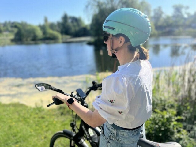 Elsykkel er i vinden som aldri før, og med økt etterspørsel blir også utvalget større. Vi viser deg hvilken elsykkel som er best i test i 2024 og 2025 i for skjellige kategorier som «dame», «fulldempet», «billig», «terreng» og «dame», og fra merker som Momas, Specialized, Scott og Cannondale. (Foto: Cecilie Aasland / ABC Startsiden)