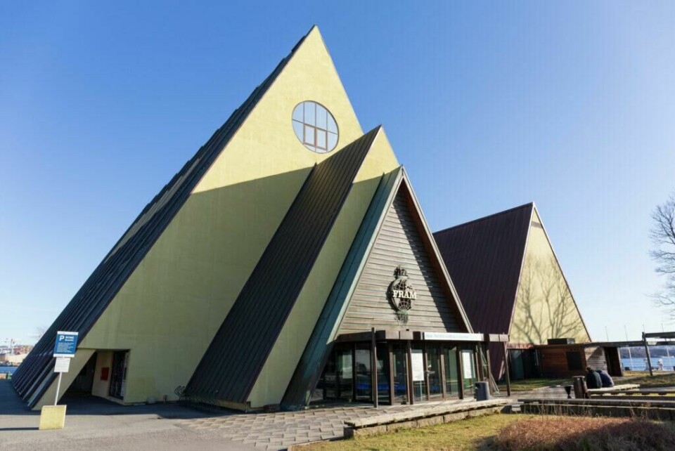 Frammuseet med sitt karakteristiske utseende ligger helt nede ved Oslofjorden på Bygdøy utenfor Oslo. (Foto: VisitOSLO/Didrick Stenersen) FRAMmuseet på Bygdøy i Oslofjorden har flere polarskuter, hvorav skuten Fram er den mest populære.