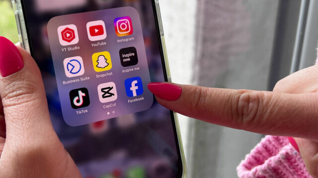 Meta planlegger å bruke data fra blant annet Facebook og Instagram for å trene kunstig intelligens. Forbrukerrådet advarer mot praksisen og oppfordrer brukere til å protestere. (Foto: Ole Kristian Aaknes)